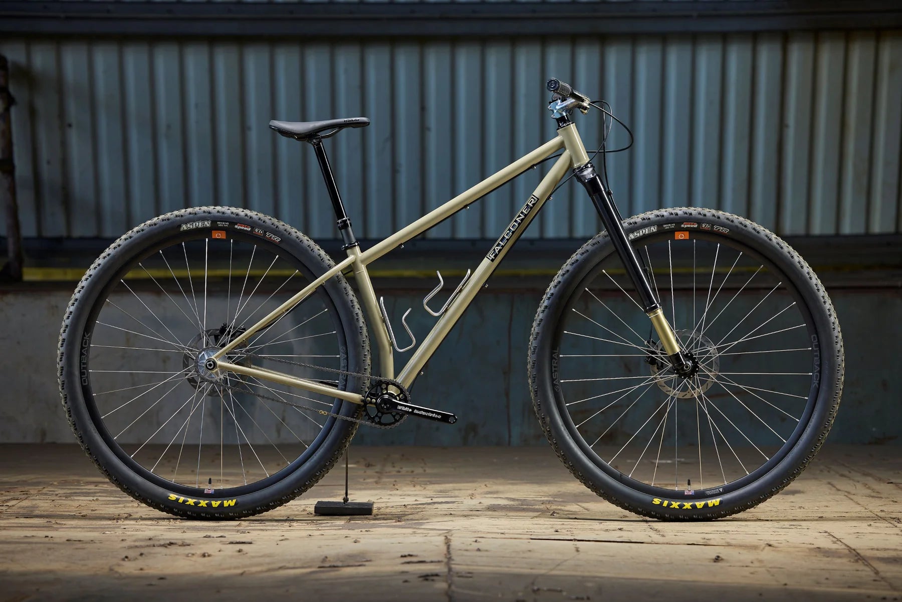 Outback Alloy 32"