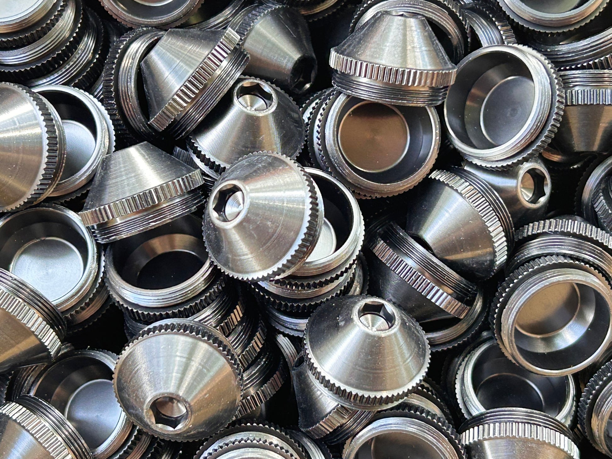 EGGSY! PEDAL DUSTCAPS