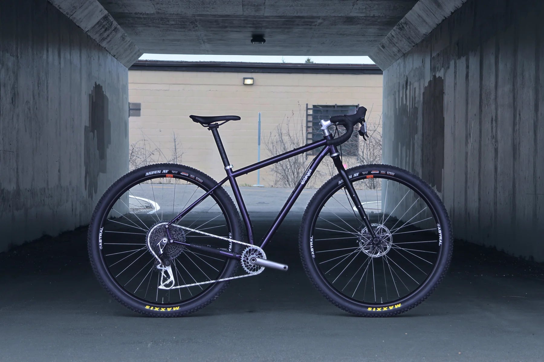 Jester Alloy 32"