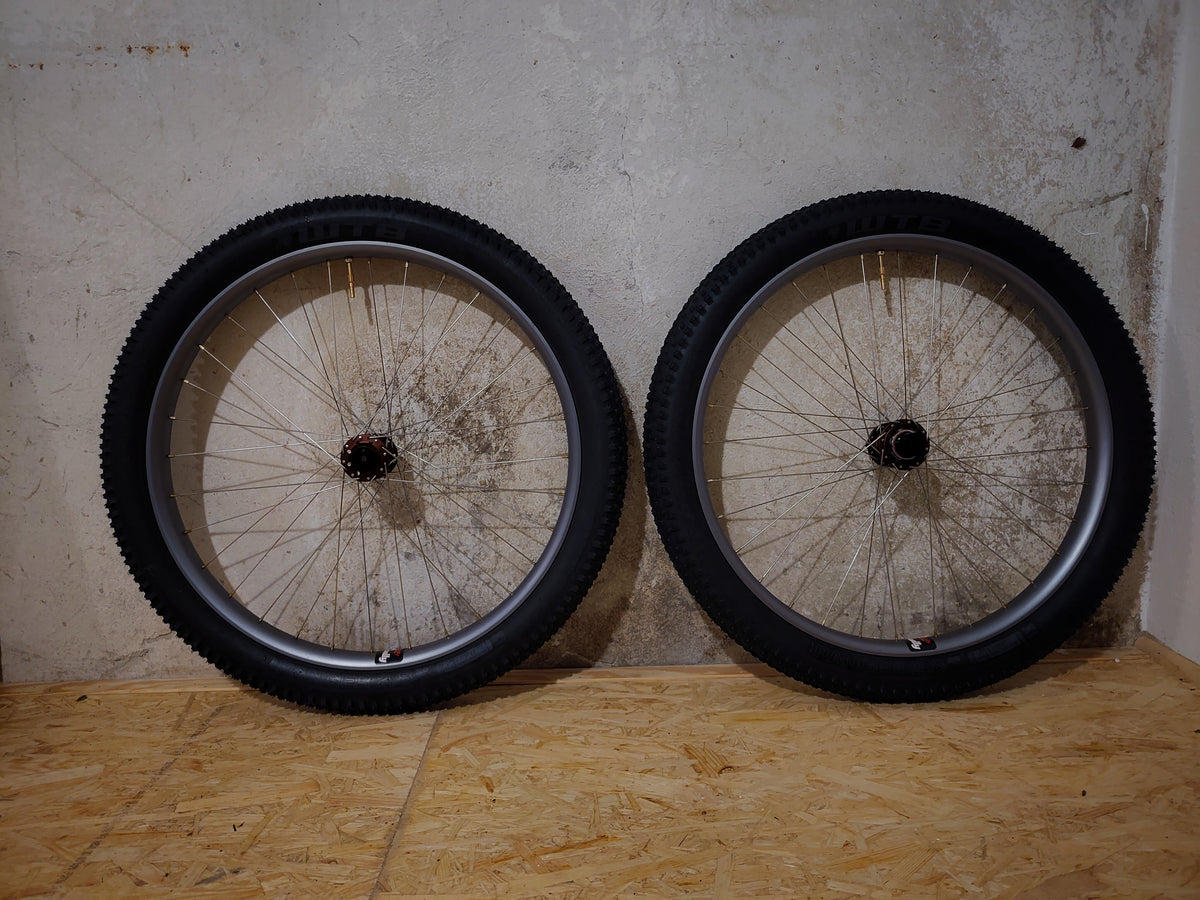BESPOKED Beachcomber Boost wheel set